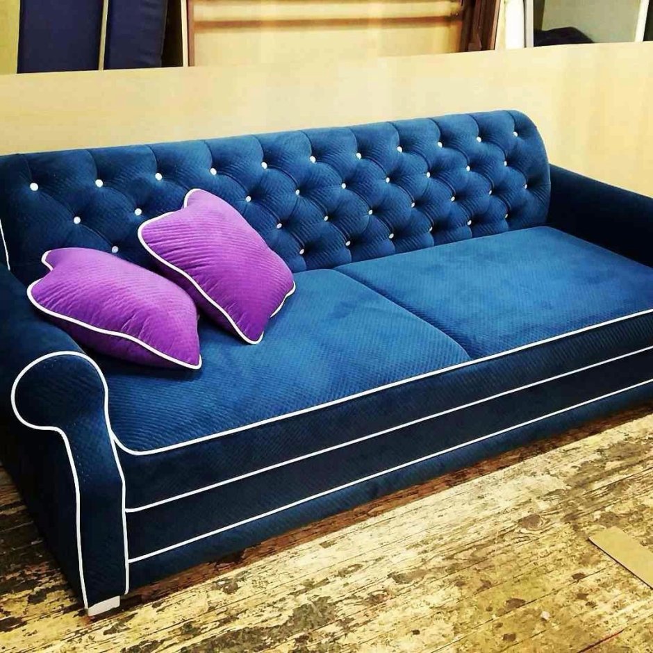 Диван из велюра