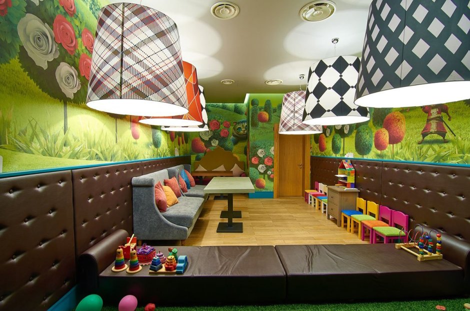 Кафе с игровой комнатой для детей