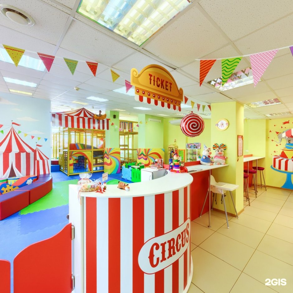 Детское кафе с игровой комнатой