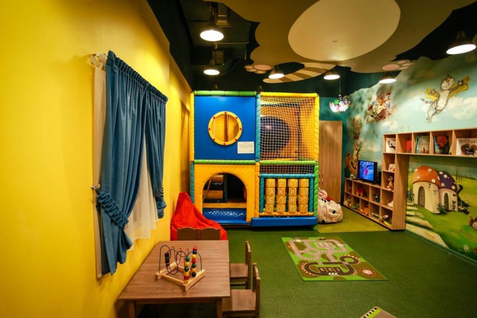 Кафе с игровой комнатой для детей