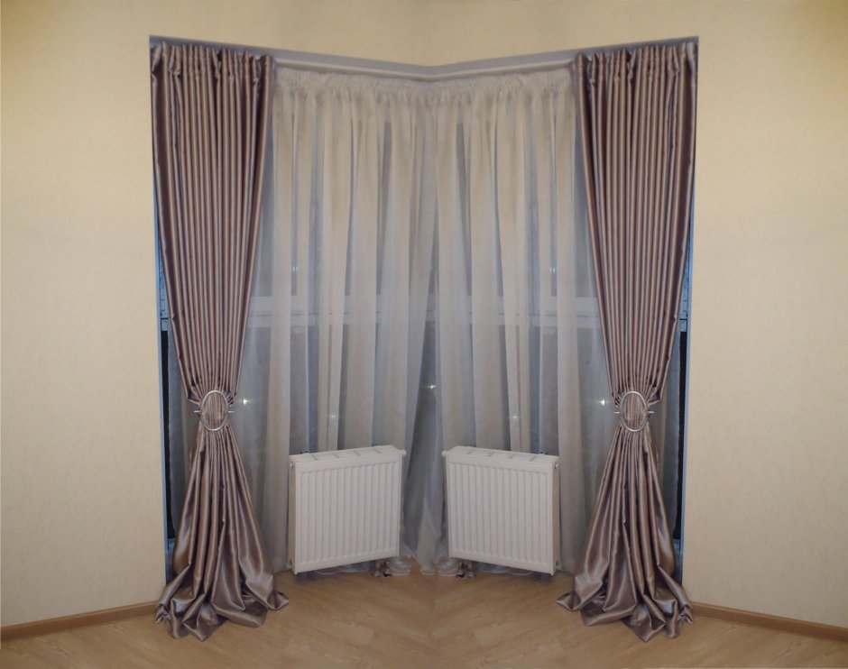 Шторы на угловое окно