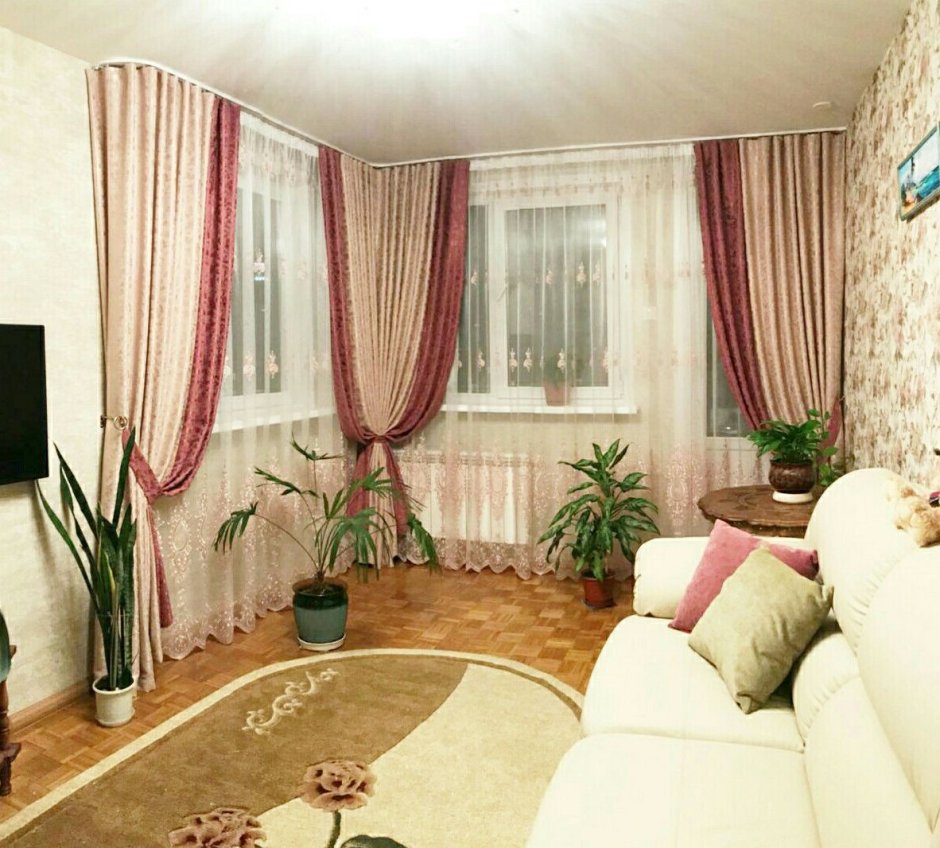 Шторы на угловые окна в гостиной