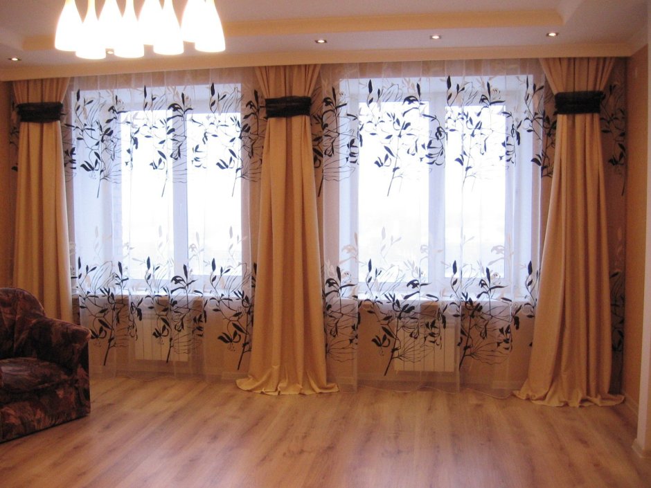 Шторы на угловой эркер