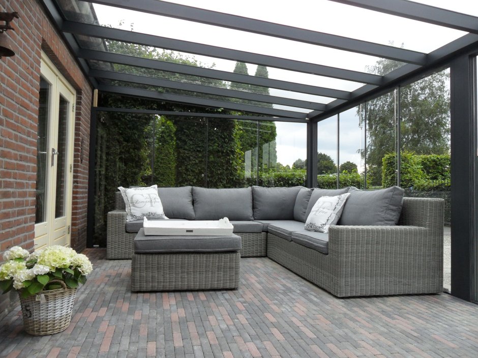 Серая веранда