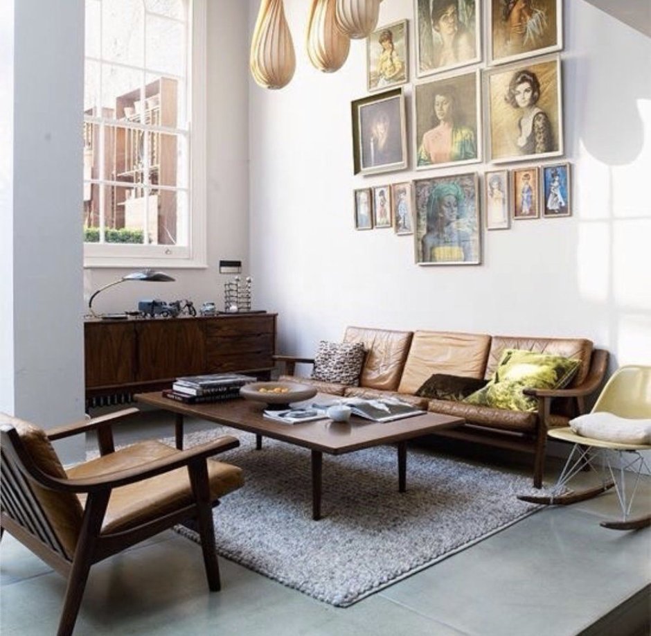 Картины в интерьере в стиле МИД сенчури