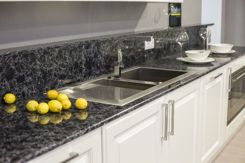 Кварц Камбрия столешница