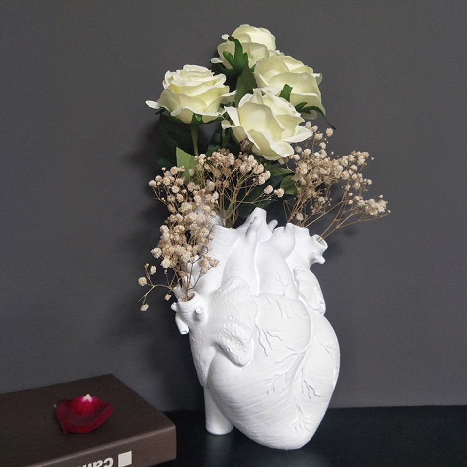 Ваза для цветов в виде головы