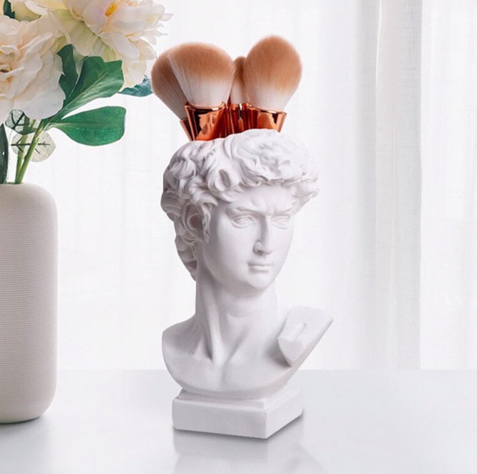 Кашпо "бюст Давида"