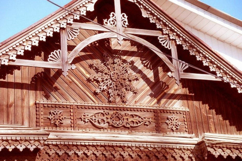 Домовая резьба прорезная