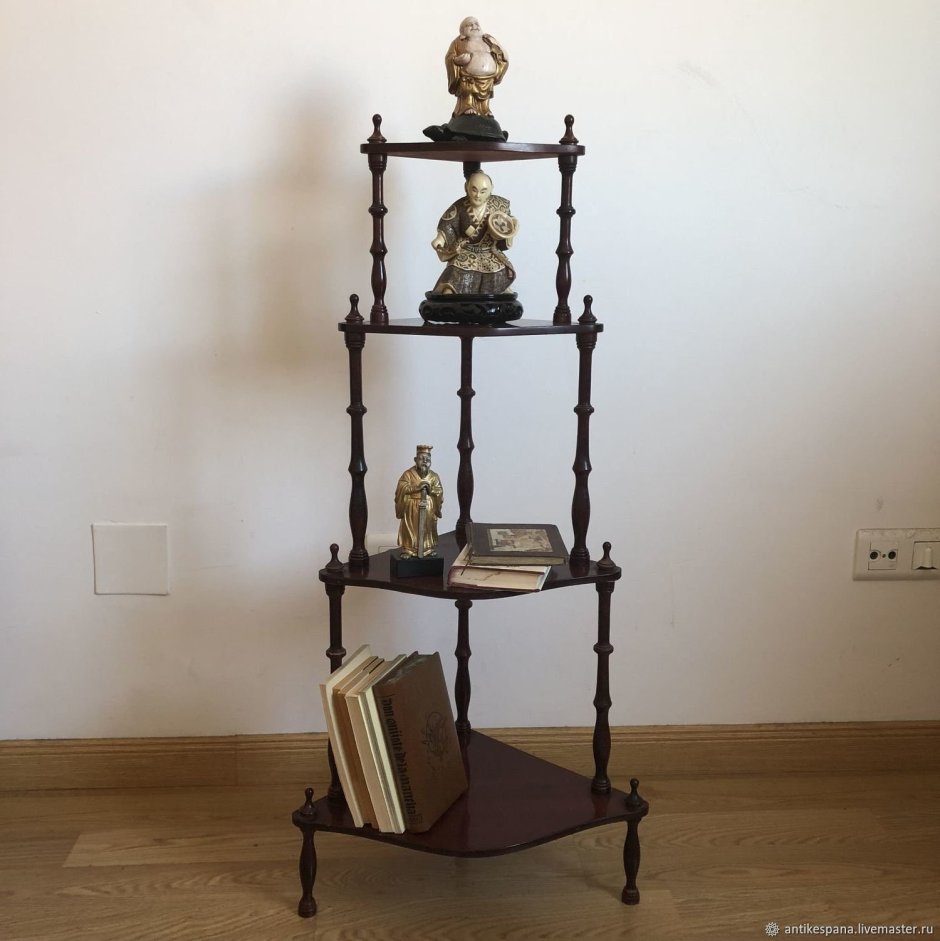 Этажерка Ле Монти