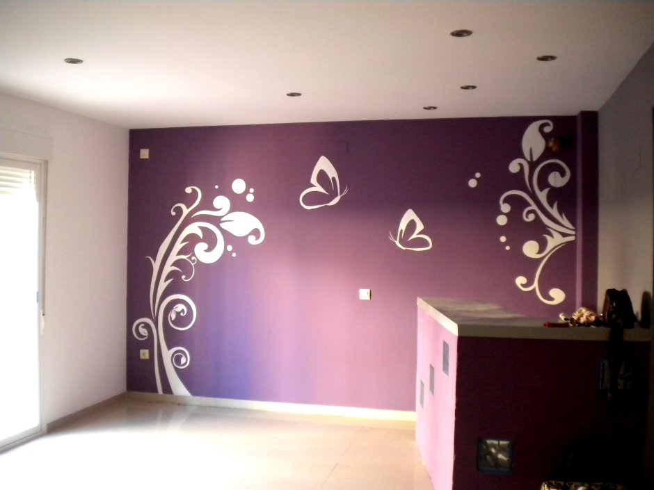 Узоры на стене краской водоэмульсионной