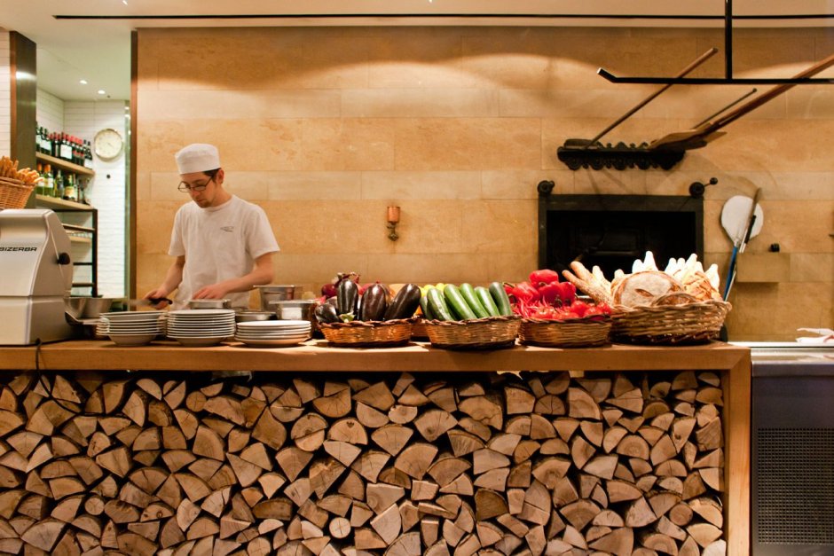 Открытая кухня пиццерия