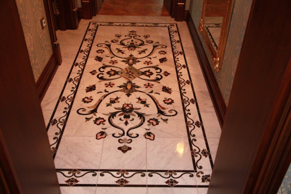 Панно из плитки на пол в прихожей