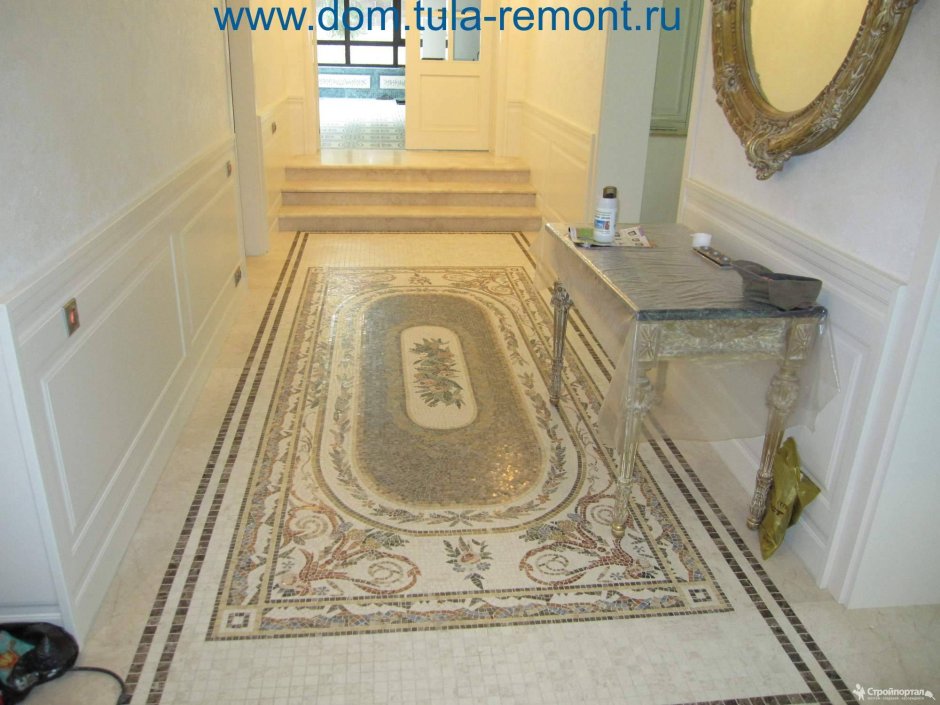 Мозаичная плитка для пола в прихожей