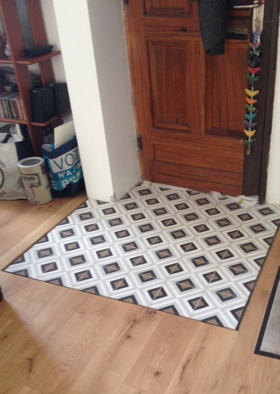 Ковер из плитки в коридоре