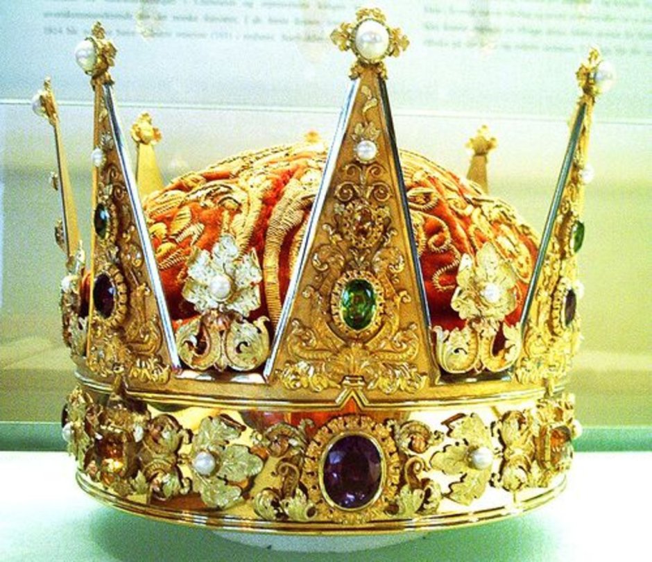 Корона Марии Моденской