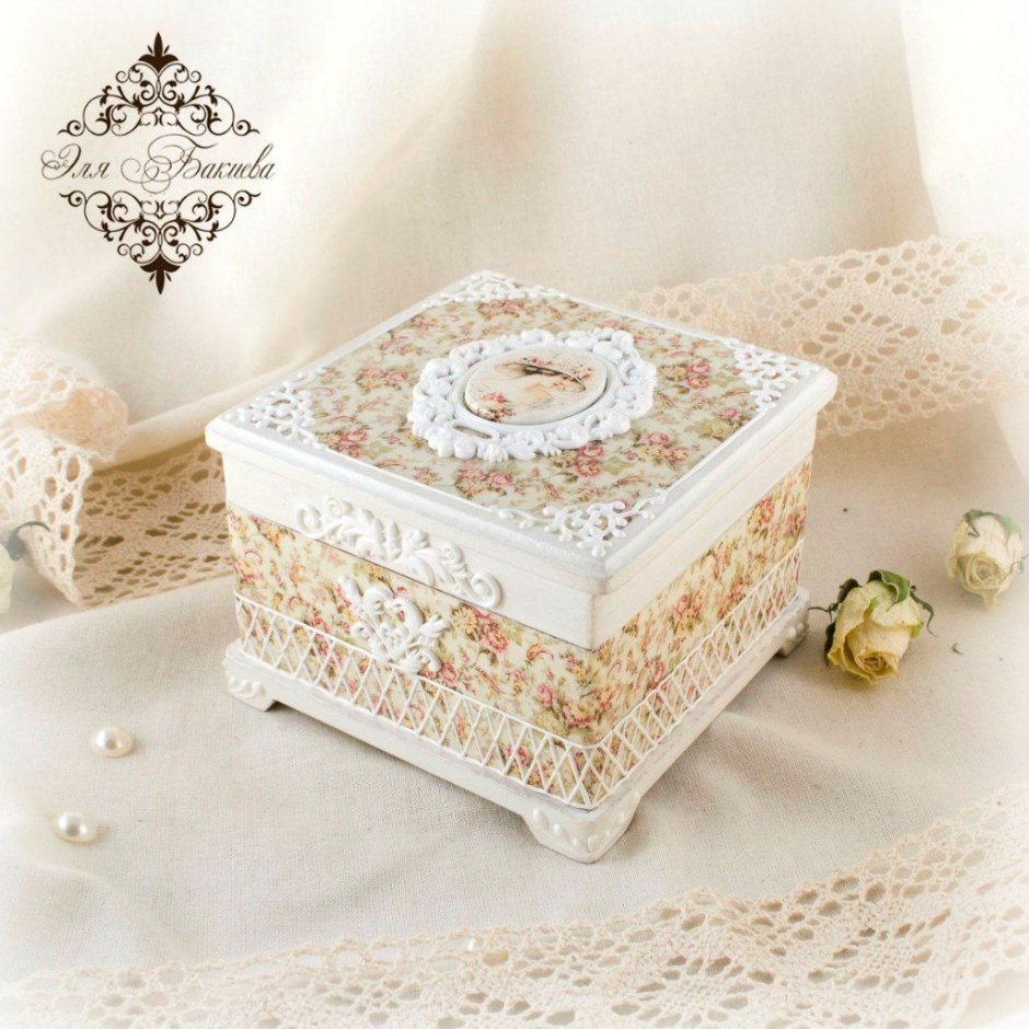 Старинные шкатулки для украшений