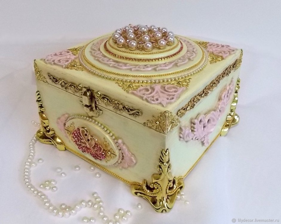 Шкатулка для украшений