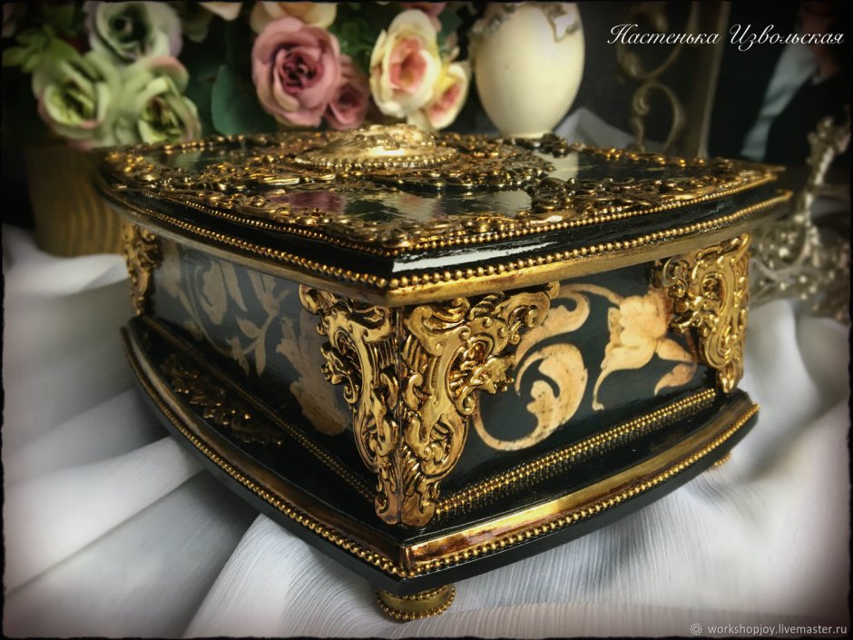 Шкатулка для украшений