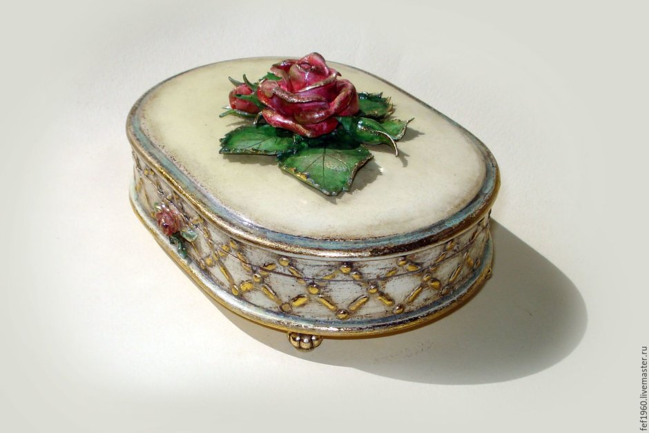 Расписанная шкатулка