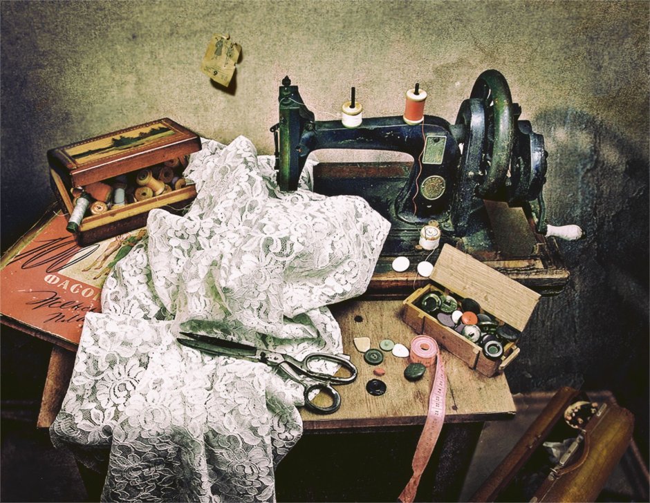 Старинная швейная мастерская