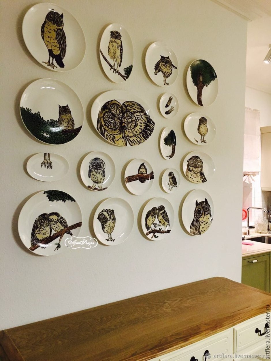 Настенные тарелки в интерьере