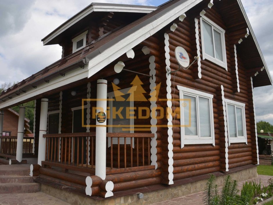 Фасады деревянных домов из бревна