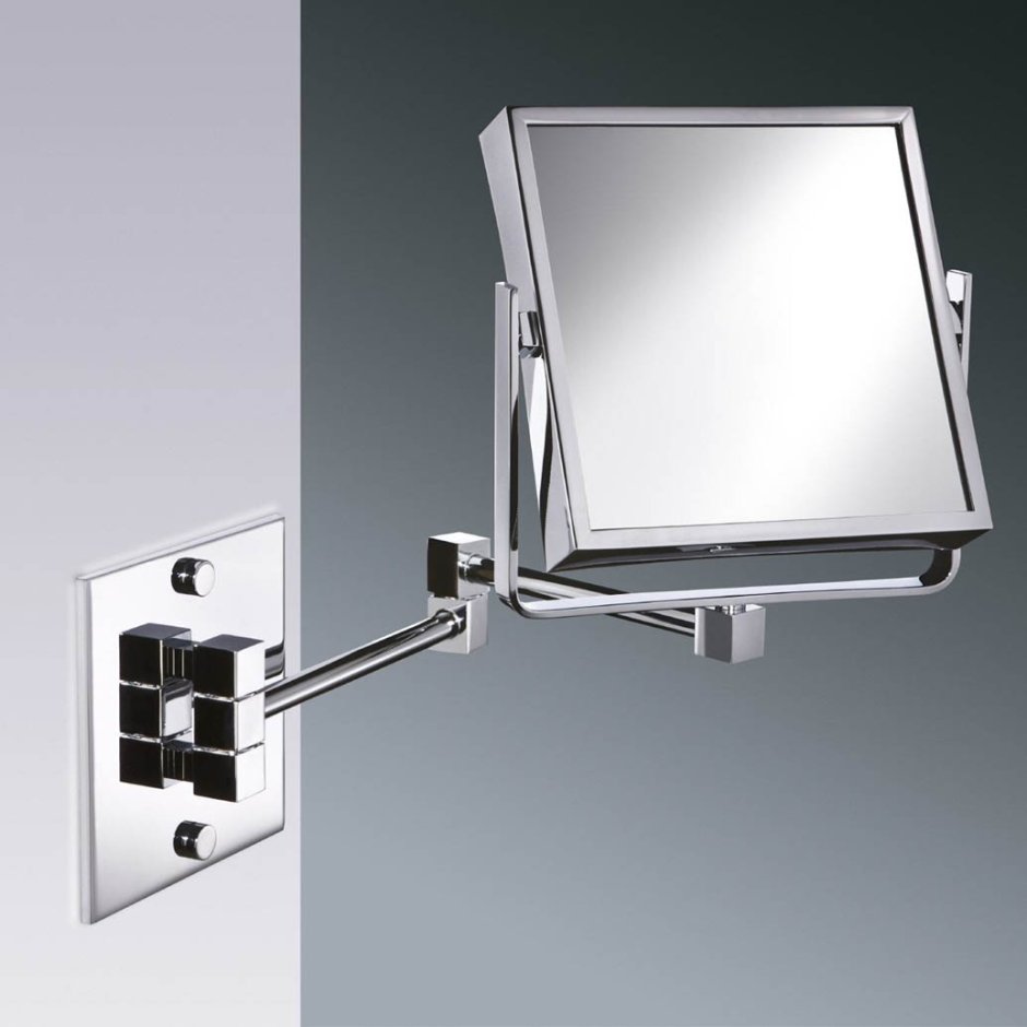 Выдвижное зеркало в гардеробной