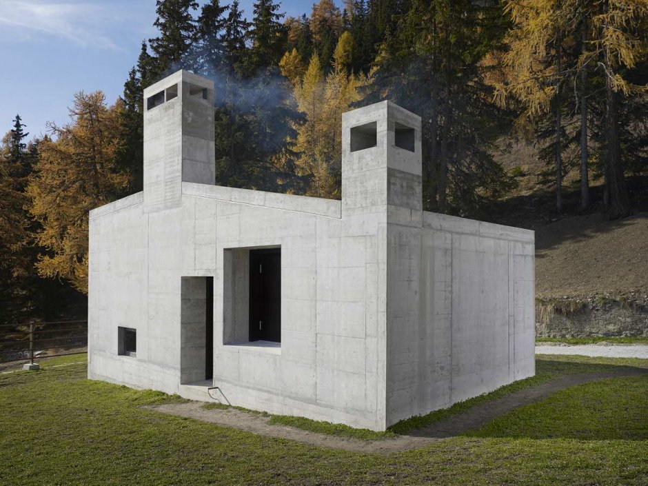 Дом крепость современный