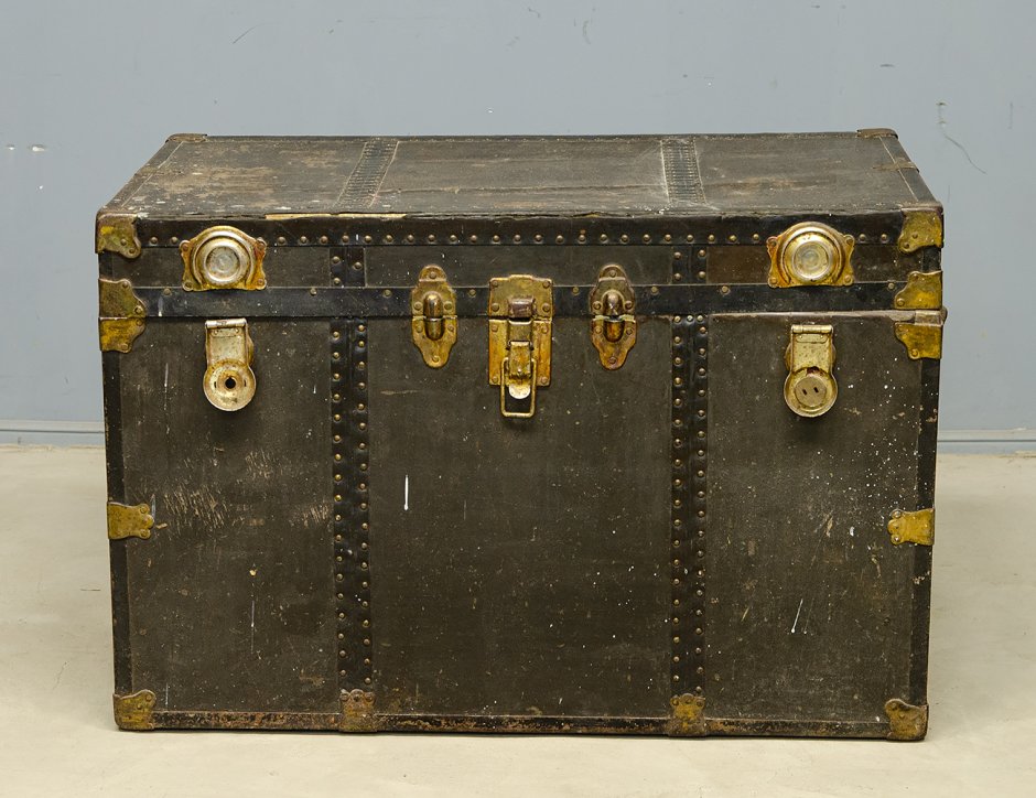 Три сундука