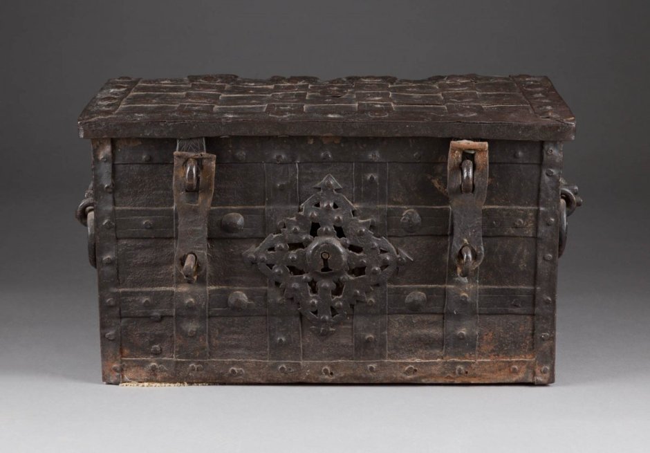 Железный сундук 1890 г Петра тавшикова