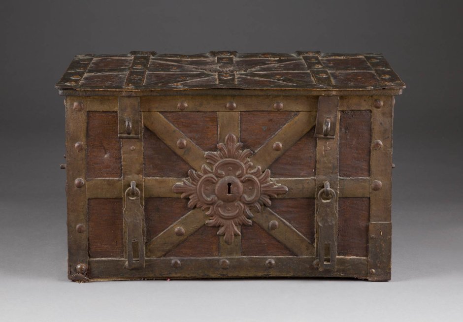 Железный сундук 1890 г Петра тавшикова