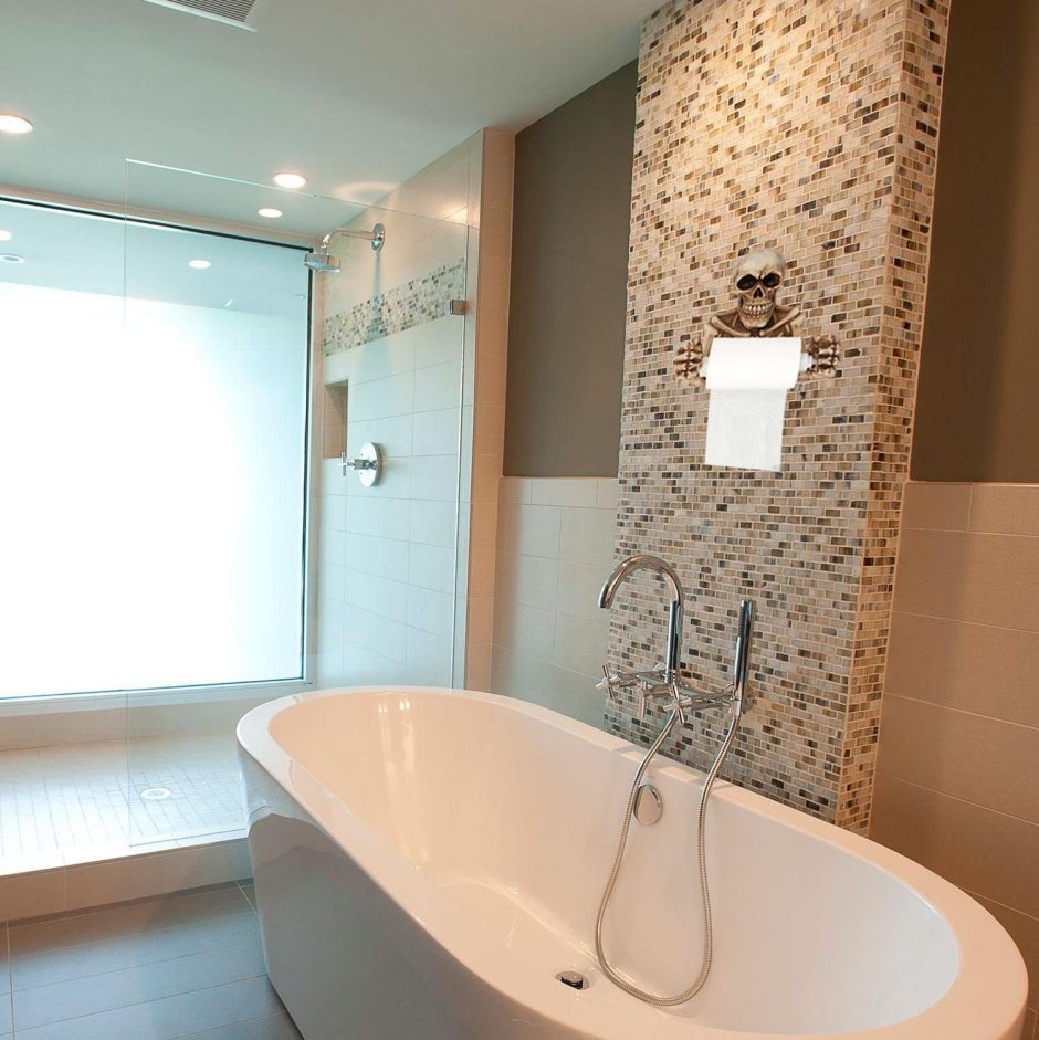 Овальная ванная в интерьере