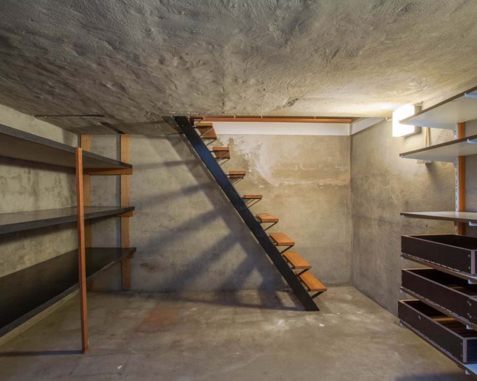 Погреб в частном доме