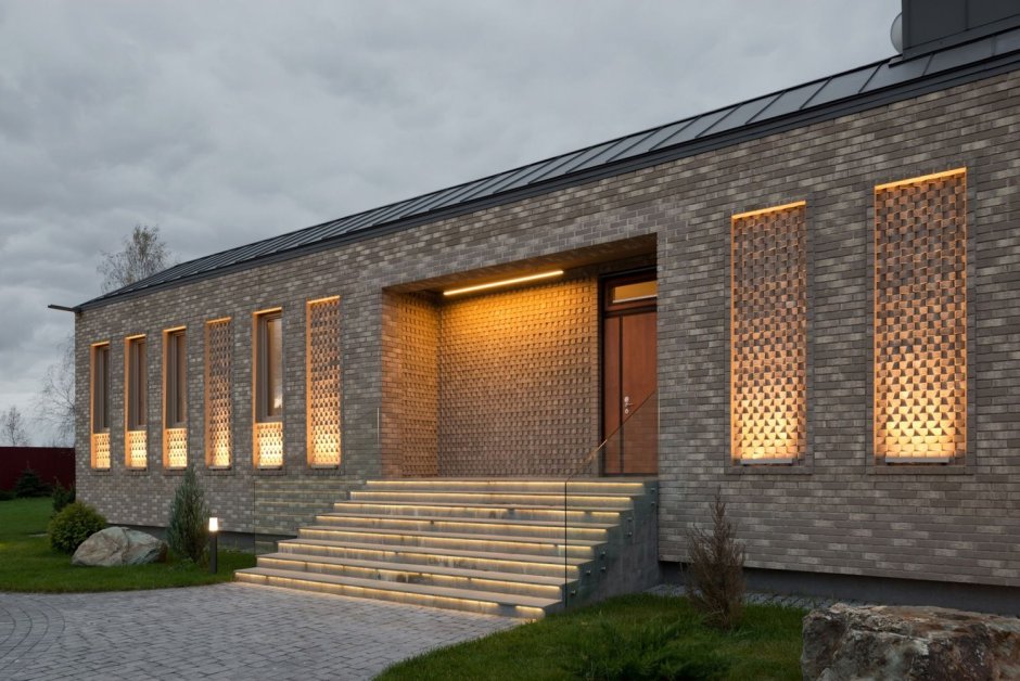 Подсветка фасадов кирпич