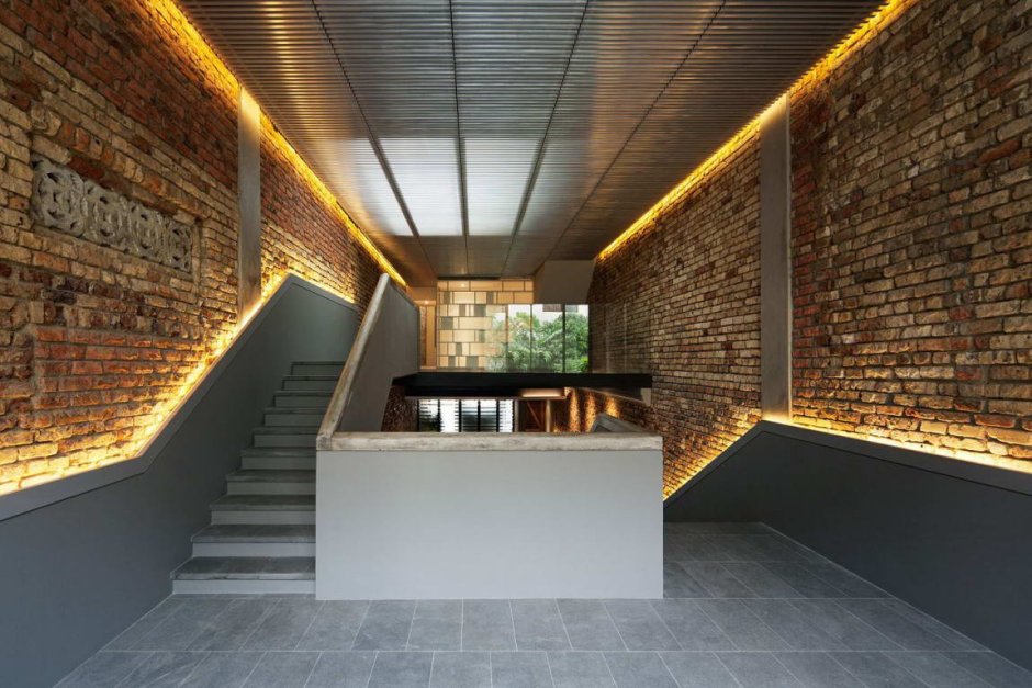 Освещение фасада частного дома