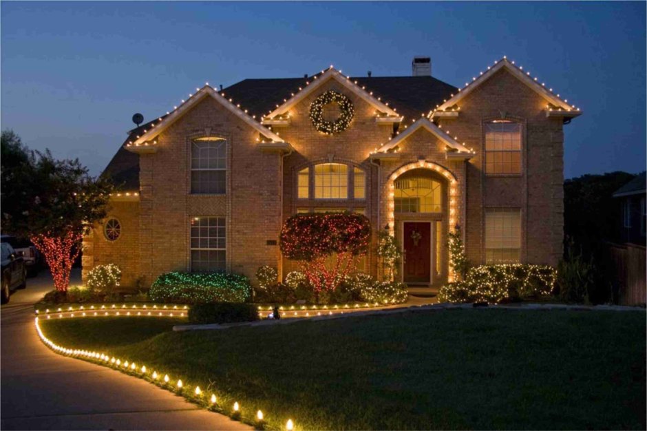 Подсветка фасада коттеджа