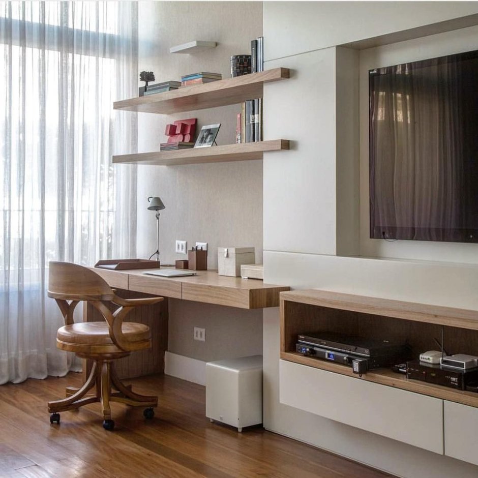 Стинная с рабочей зоной