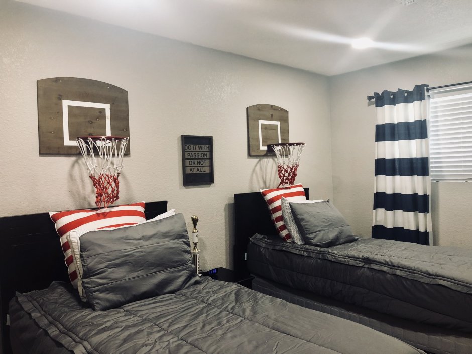 Детская для двоих разнополых с двухъярусной кроватью 20 кв.м