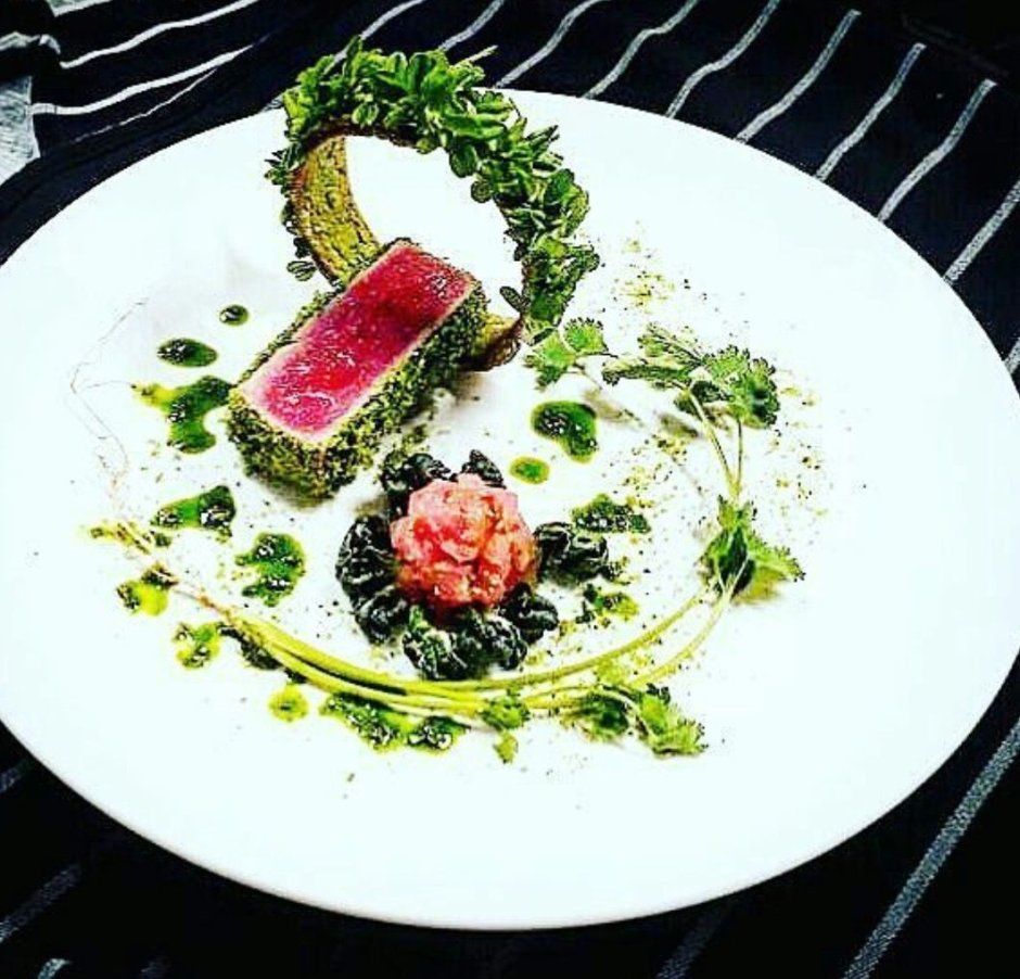 India Mahdavi дизайнер