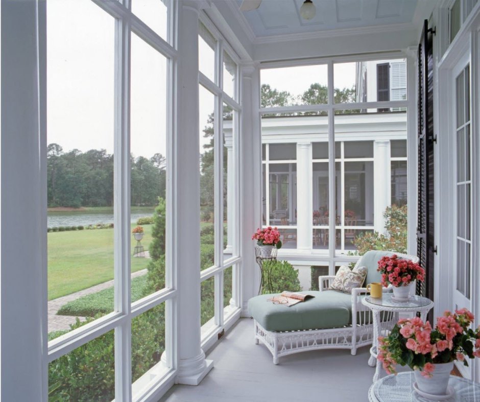 Окно в доме снаружи