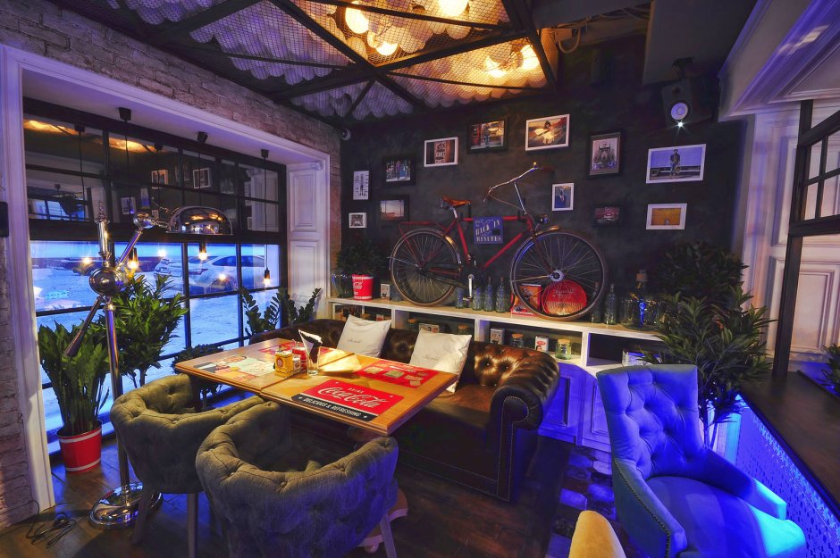 Интерьер кафе для молодежи