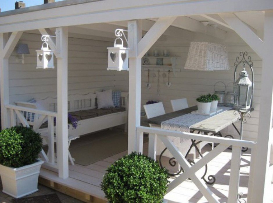 Пергола деревянная белая
