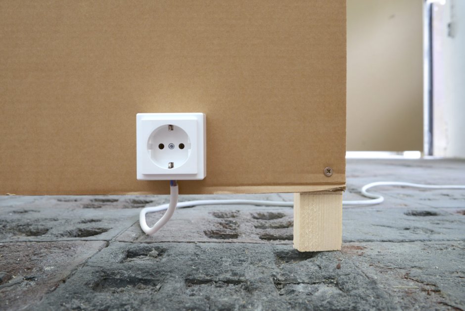 Розетки накладного монтажа