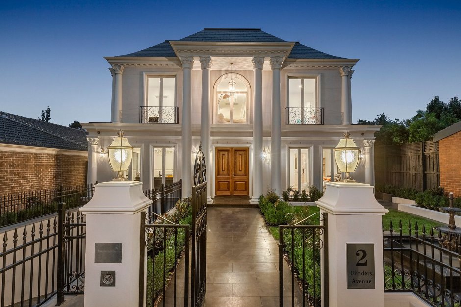 Венецианский стиль дома фасад