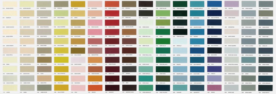 Крашенная деревянная кухня