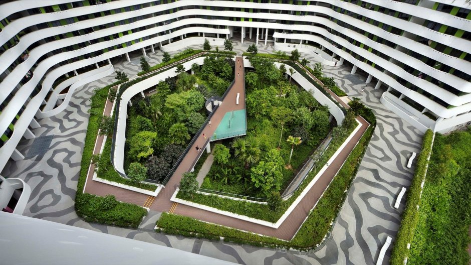 Зеленая крыша Crowne Plaza