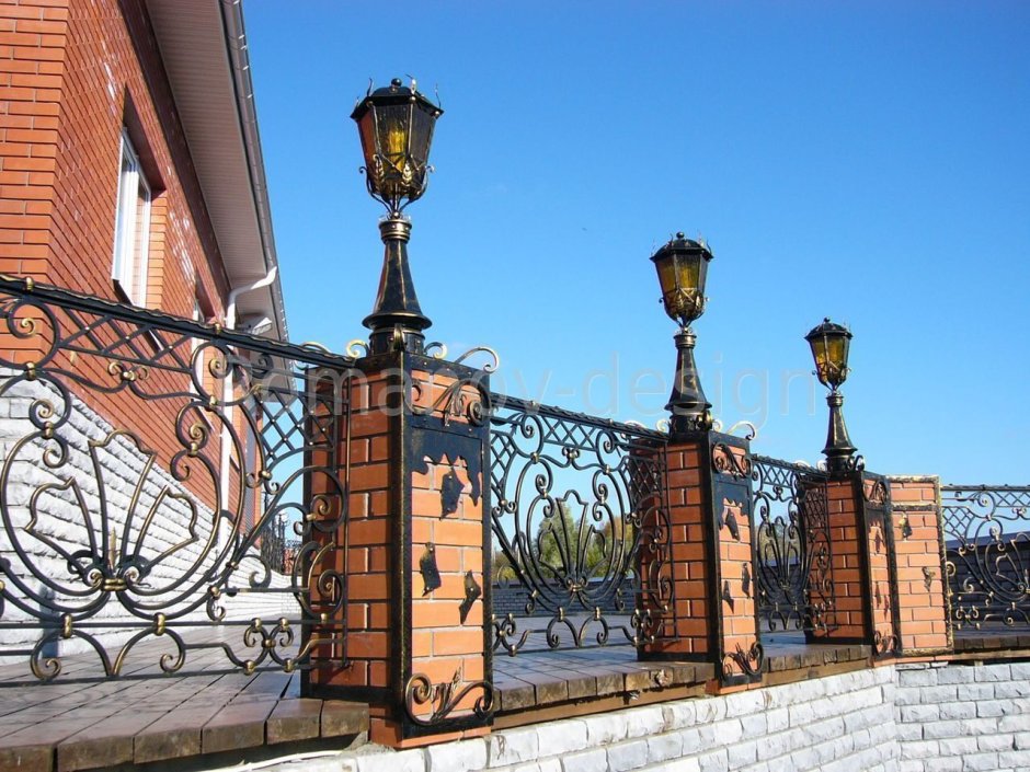 Фонарь «забор»