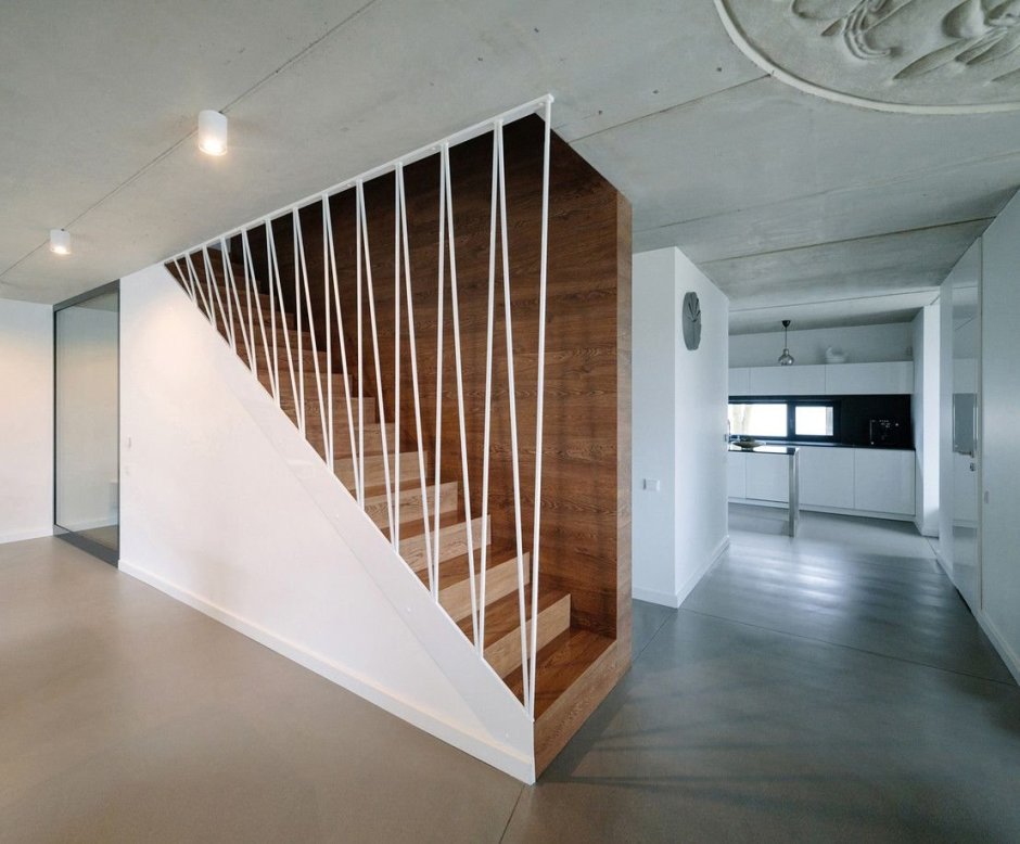 Дизайнерские лестницы из металла