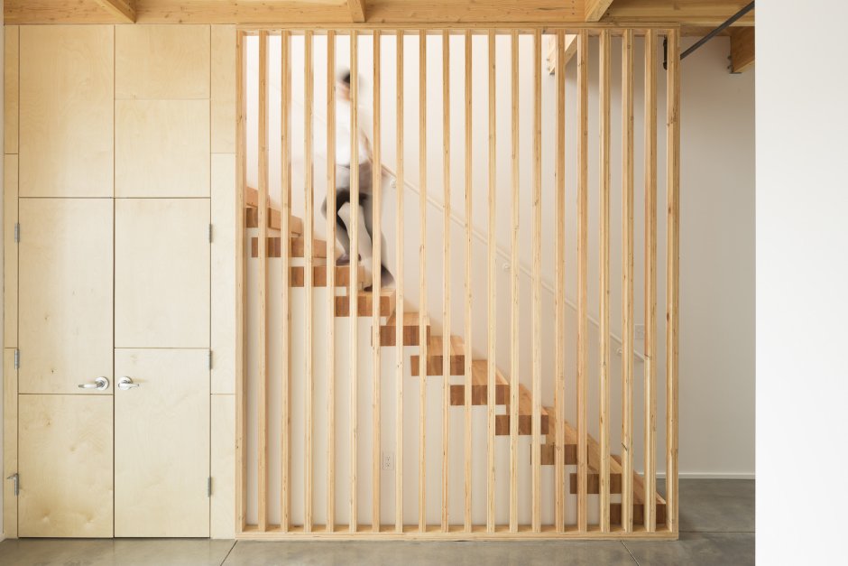 Реечное ограждение лестницы